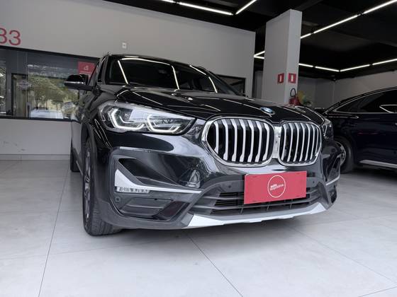 BMW X1 2.0 16V TURBO ACTIVEFLEX SDRIVE20I X-LINE 4P AUTOMÁTICO BMW X1 2.0 16V TURBO ACTIVEFLEX SDRIVE20I X-LINE 4P AUTOMÁTICO